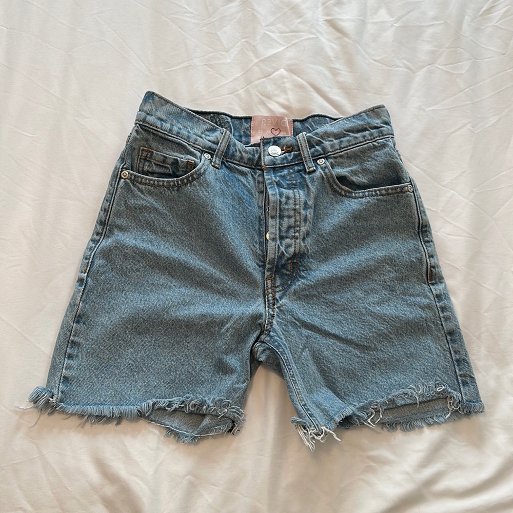 Revice 90’s Cutoff Denim Shorts